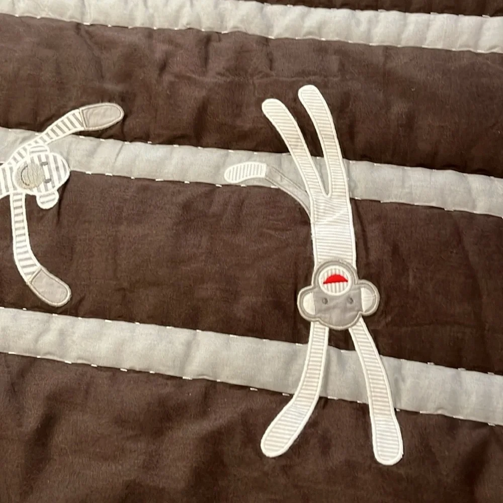 Pottery Barn Kids Playful Monkeys Crib or Toddler Bed Comforter & Bed Skirt